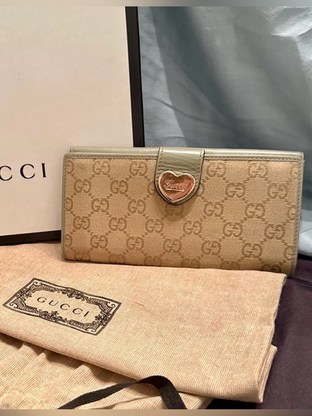 Gucci GG Canvas Heart Continental Wallet Tan Leather w/ Box Dust Bag COA